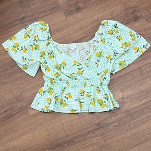 Dee Elly Floral Lemon Print Peplum Top Size Large NWOT